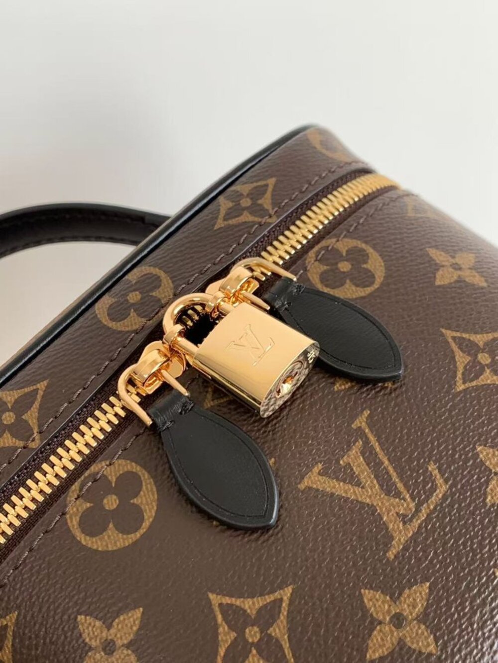 Louis Vuitton bag - Picture 5 of 6